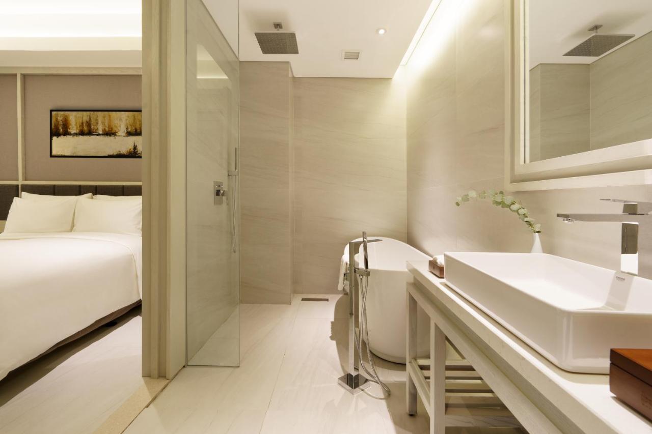 M City Hotel Saigon โฮจิมินห์ซิตี้ ภายนอก รูปภาพ