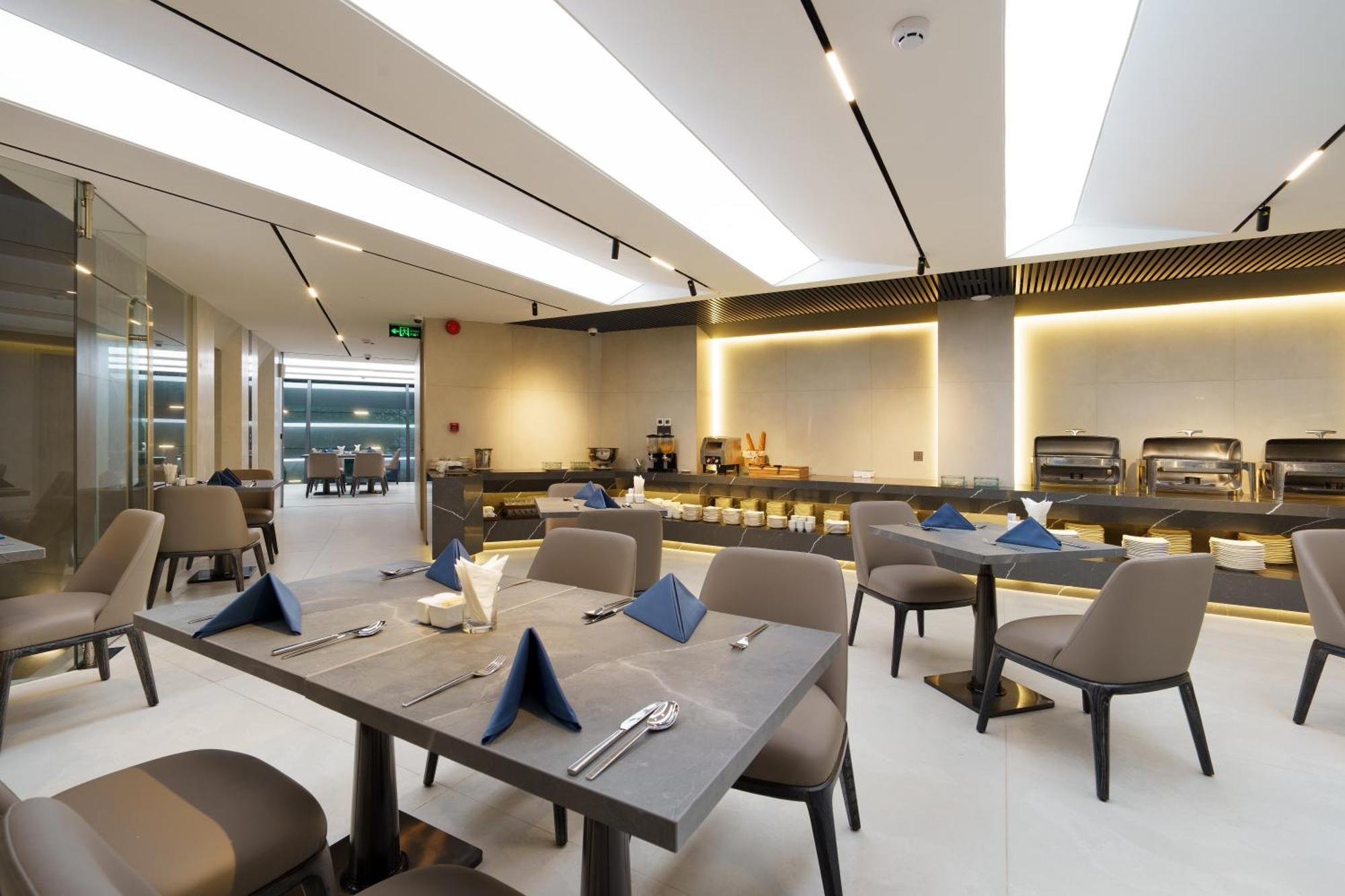 M City Hotel Saigon โฮจิมินห์ซิตี้ ภายนอก รูปภาพ
